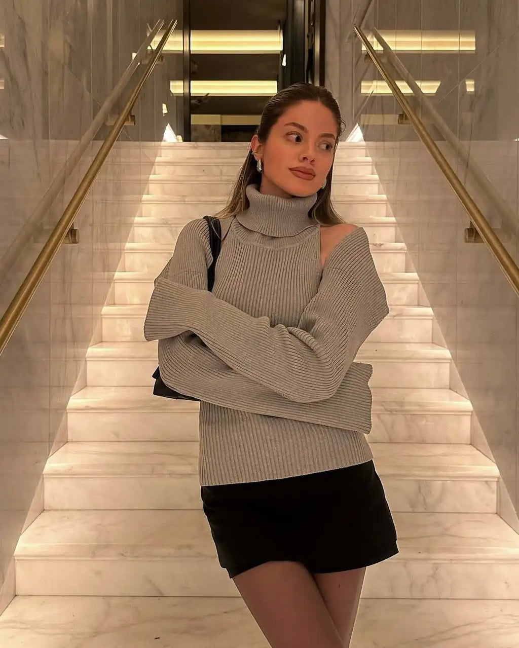 Women's Backless Turtleneck Knit Vest